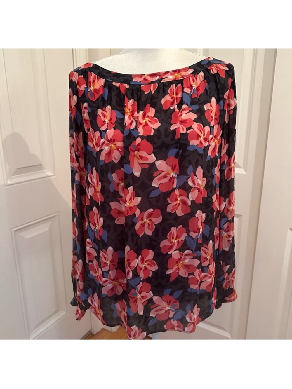 LOFT Long Sleeved Black Floral Blouse with Peach and Blue Accents. Size XSP.